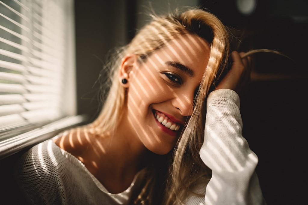 A smiling teenage girl - 11 simple ways to be your very best