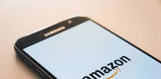Samsung mobile screen showing "Amazon" logo on it